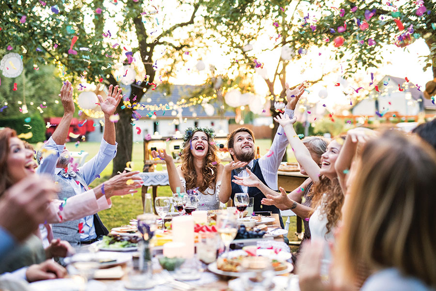42 Backyard Wedding Ideas On A Budget For 2021 Oh Best Day Ever