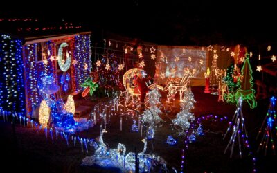 There’s nothing like the holiday tradition of touring Christmas lights